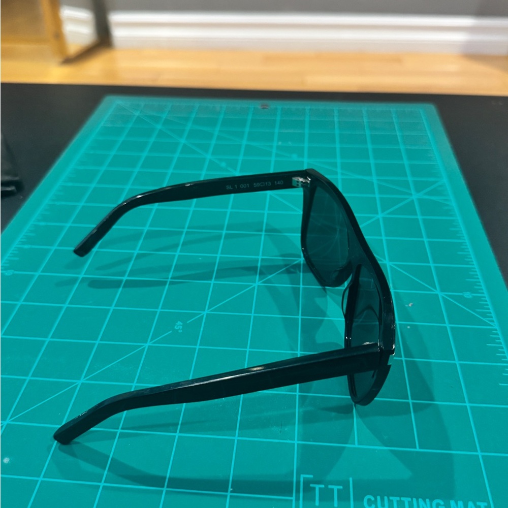 Saint Laurent Classic Black Sunglasses with Case - Picture 5 of 11